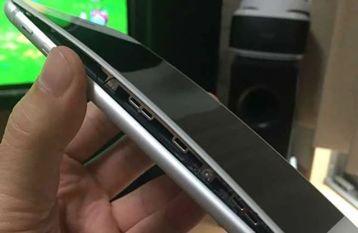 Phồng pin khi không sạc pin Xiaomi đúng cách - Cách sạc pin điện thoại Xiaomi mới mua