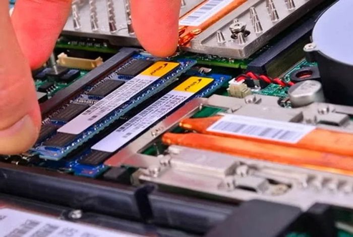 Việc nâng cấp RAM có thể giúp máy tính của bạn hoạt động nhanh hơn, mang lại sự mượt mà khi sử dụng Windows 10.