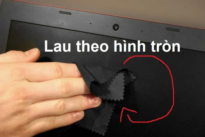 Lau theo chuyển động tròn