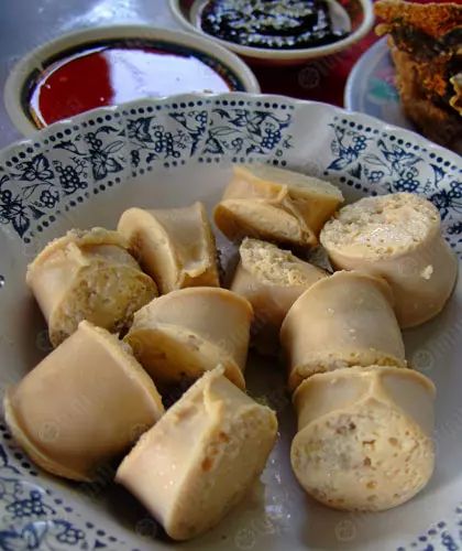 ร้านนี้...มี 'ลูกรอก'!! ก๋วยเตี๋ยวหมูศรีย่าน ผลิตโดยเจ๊ยี่ อายุ 68 ปี รับประกันความอร่อย