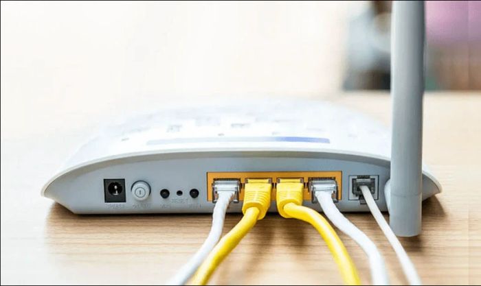 Lỗi camera không kết nối với điện thoại do dây nối giữa đầu ghi và modem bị hỏng