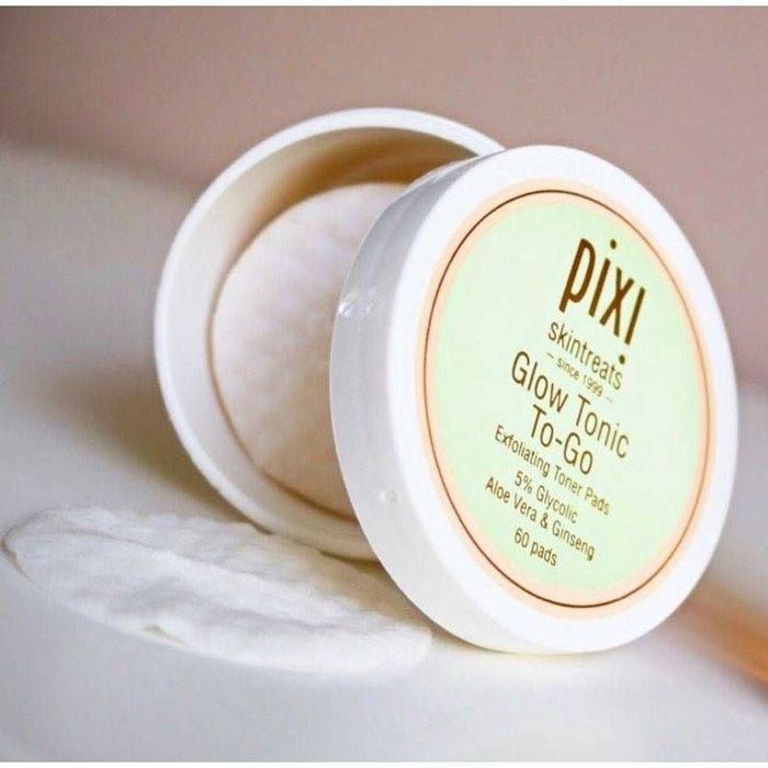 An open tub of the peel pads