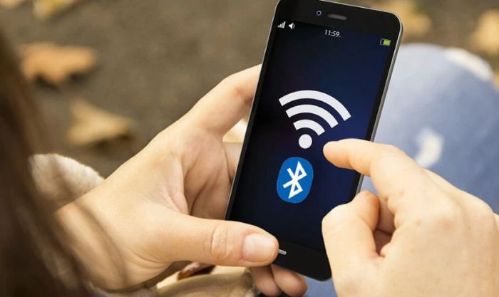 Tình trạng pin tụt nhanh trên Android do kết nối Wifi và Bluetooth