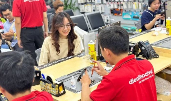 Mytour – Trung tâm sửa chữa iPhone uy tín khi sạc không vào pin