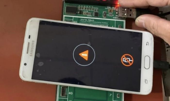 Dấu chấm than khi sạc pin Samsung có nghĩa là gì?
