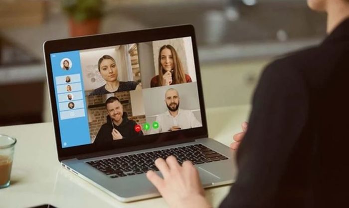 Kiểm tra kỹ thông số và thiết kế camera của laptop trước khi quyết định mua