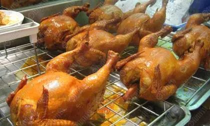 ความแซบไม่มีที่สิ้นสุด ไก่ต้มเงินล้าน น้ำซุปเข้มข้นซึมซาบลงในเนื้อไก่
