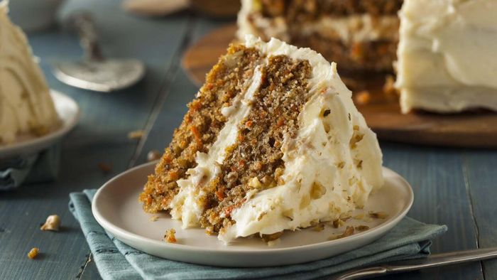 The Easiest Way to Keep Your Cake From Drying Out