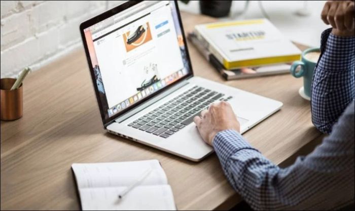 Laptop sau khi bị vô nước vào bàn phím, liệu có sử dụng bền lâu không?
