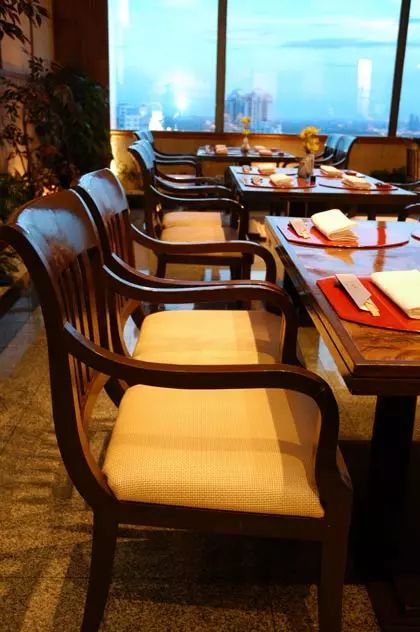 A La Carte Buffet เปิดโลกแห่งความอิ่มอร่อยด้วยอาหารญี่ปุ่นแท้ๆ ในรูปแบบบุฟเฟ่ต์ที่ให้คุณเลือกตามใจชอบ