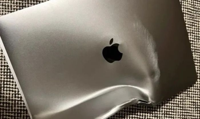 Loa có bị ảnh hưởng nhiều khi MacBook bị va đập mạnh không?