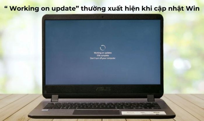 Working on updates có nghĩa là gì?