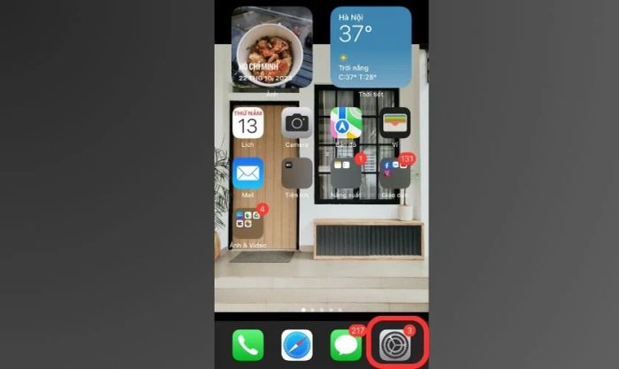 Trên màn hình chính của iPhone, tìm và mở ứng dụng Cài đặt
