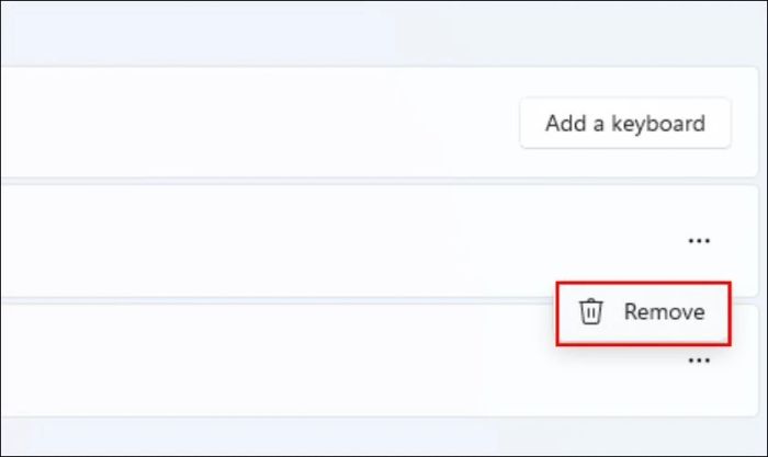 Nhấn vào loại bàn phím cũ và chọn Remove để xóa nó khỏi thiết bị.