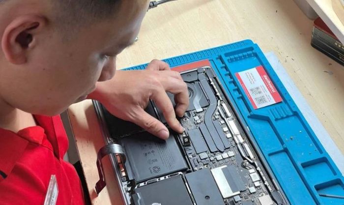 Thay main cho laptop của bạn