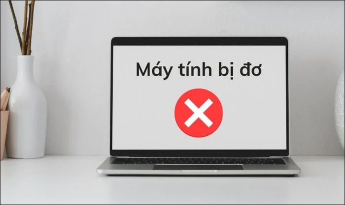 Chậm máy, treo hệ thống hay bị đơ là các dấu hiệu cho thấy ổ cứng có thể bị hỏng, cần đặc biệt chú ý