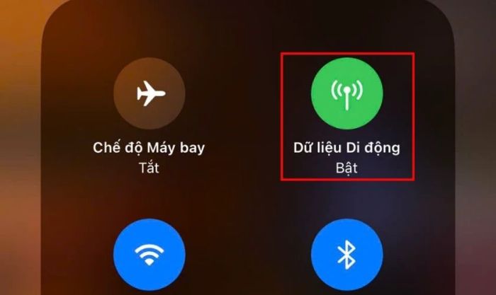 Lý do iPhone 7 Plus nhanh hết pin - Bật GPS và 4G/5G liên tục