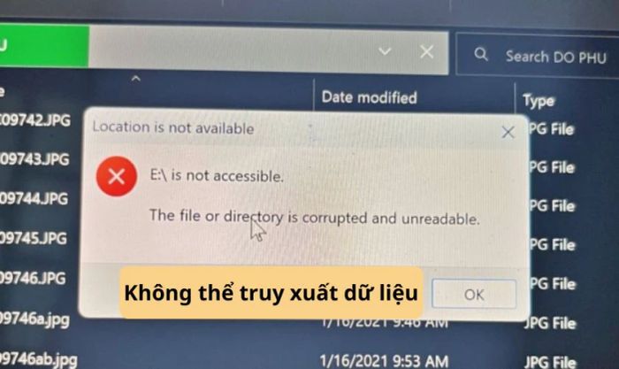 Lỗi 'is not accessible' ảnh hưởng trực tiếp đến trải nghiệm người dùng và tiến độ công việc.