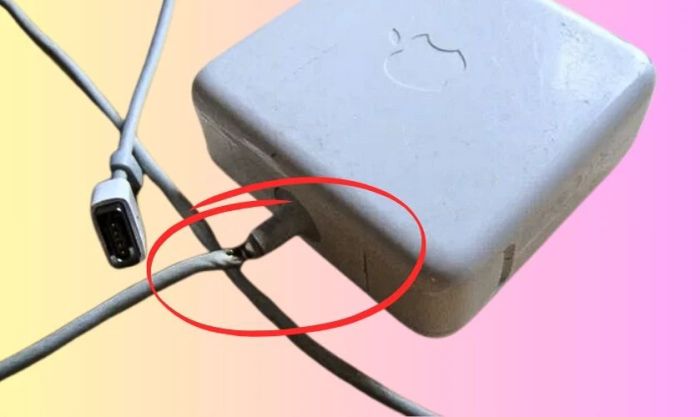 Macbook cắm sạc nhưng vẫn tụt pin do bộ sạc bị hư hỏng
