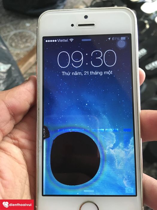 Dấu hiệu và nguyên nhân khiến màn hình iPhone 6s, 6s Plus bị đốm màu, đốm đen, chấm đen, chảy mực