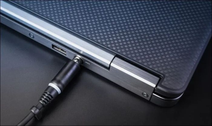 Sạc laptop Asus không vào điện? Nguyên nhân là gì?