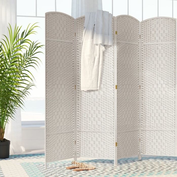 The rattan divider