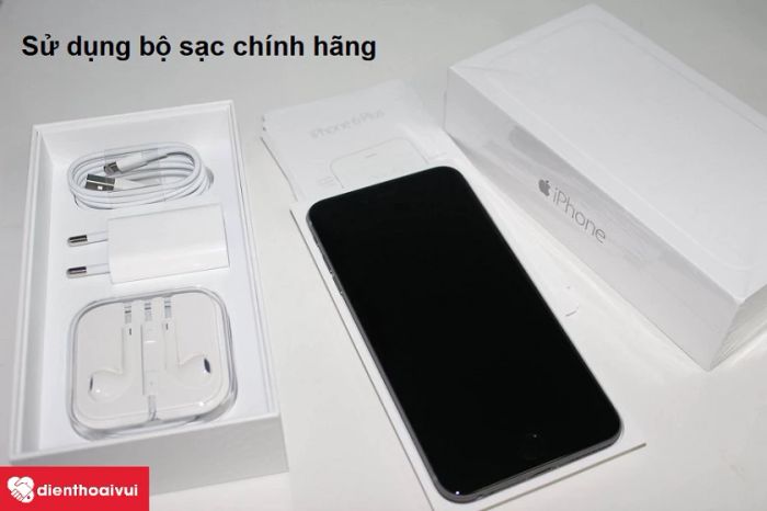 Kiểm tra bộ sạc pin của điện thoại