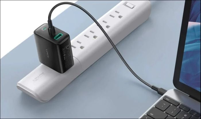 Kiểm tra nguồn cung cấp điện cho laptop