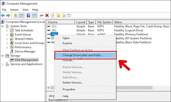 Chọn mục Change Drive Letter and Paths và tiến hành đặt tên cho ổ cứng ngoài.