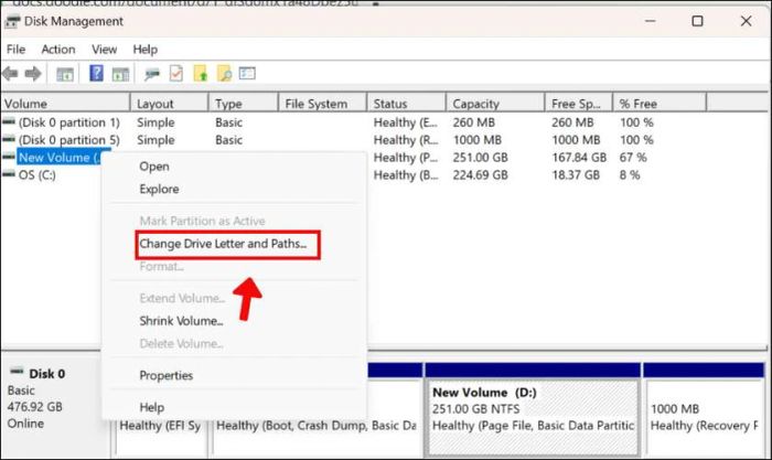 Nhấn chuột phải vào ổ cứng bạn muốn hiển thị và chọn Change Drive Letter and Paths.