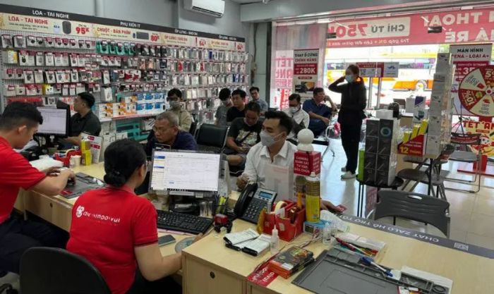 Thay màn hình Macbook bị nhiễu với mức giá ưu đãi tại Mytour