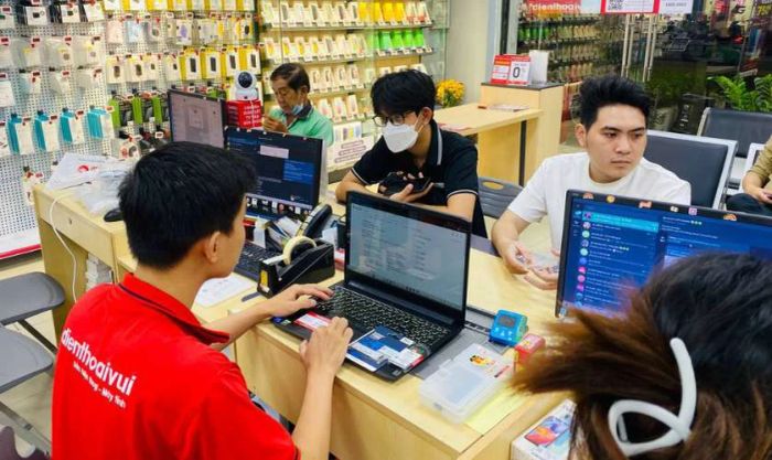 Sửa chữa tình trạng laptop bị giật điện tại Mytour