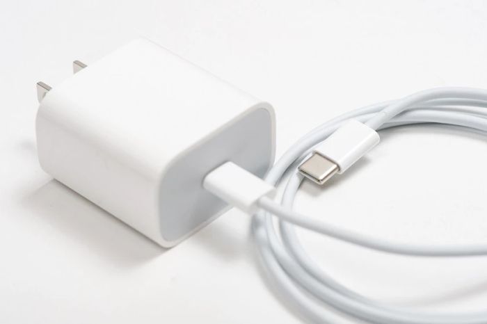 Lý do khiến điện thoại Samsung không nhận sạc vào pin