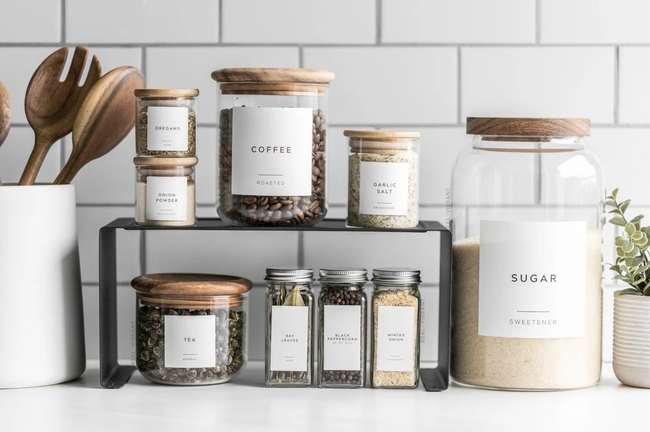 Various sizes of white spice and pantry labels