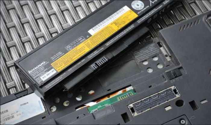 Pin laptop bị hỏng