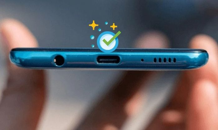 Vệ sinh khe sạc điện thoại Samsung khi không vào pin