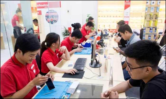 Mang máy Samsung A51 bị treo logo đến các cửa hàng sửa chữa uy tín