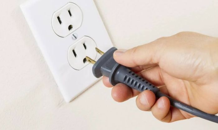 Do sự cố ở ổ cắm điện