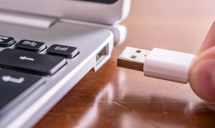 Cài đặt lại trình khởi động khi gặp lỗi Invalid Partition Table trên laptop