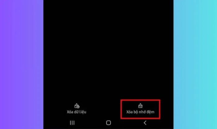 Nhấn vào Xóa bộ nhớ đệm để khắc phục lỗi báo độ ẩm trên điện thoại Samsung