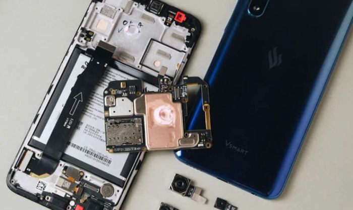 Thay pin để khắc phục sự cố nguồn