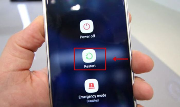 Khởi động lại thiết bị