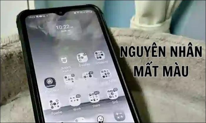 Lý do dẫn đến hiện tượng mất màu màn hình trên điện thoại Samsung