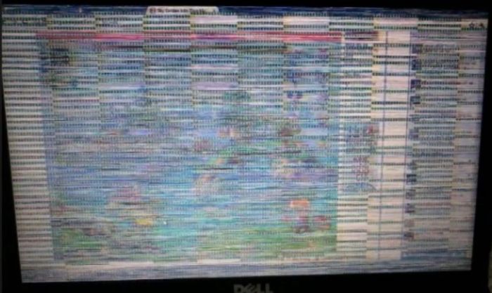 Màn hình laptop bị nhòe do phần mềm xung đột