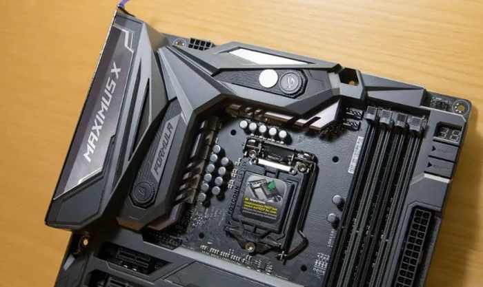 Nguyên nhân từ Mainboard khiến RAM không đủ Bus