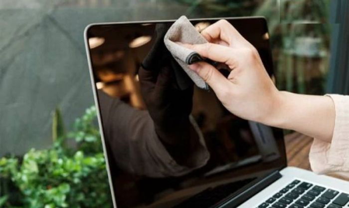 Phương pháp khắc phục lỗi màn hình MacBook bị chấm đen