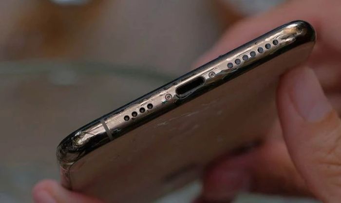 Một số lý do khiến loa iPhone bị rè