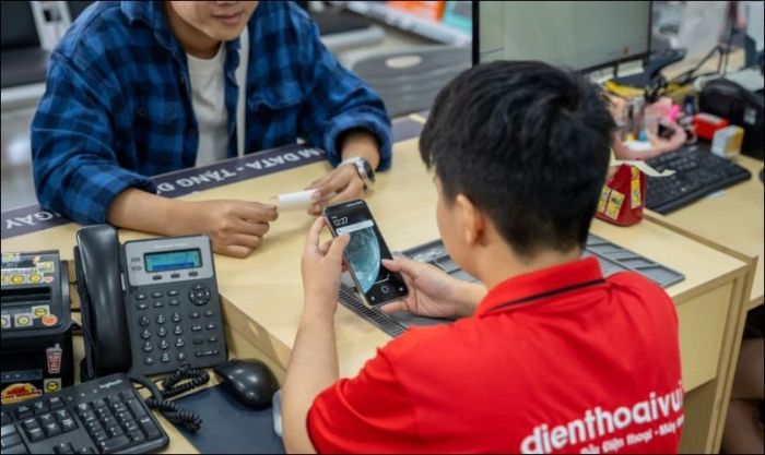 Giá sửa iPhone X bị loạn cảm ứng là bao nhiêu? Nên sửa ở đâu để đảm bảo chất lượng?