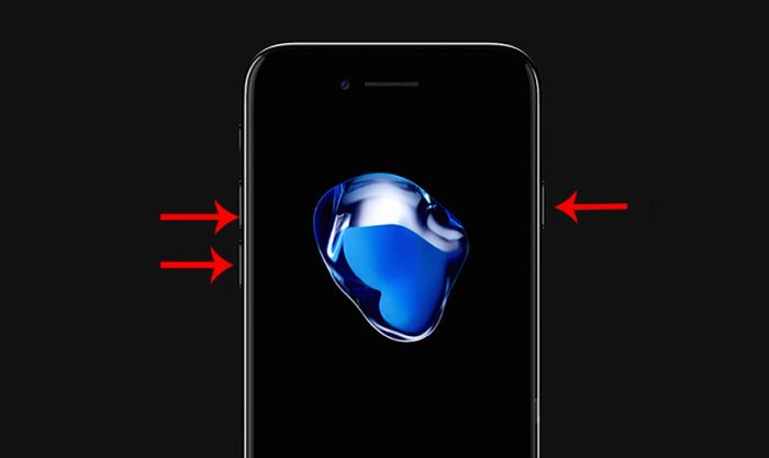 Khởi động lại thiết bị để khắc phục lỗi treo táo trên iPhone