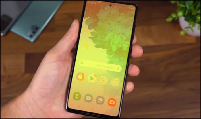 Tại sao màn hình Samsung bị lưu ảnh?